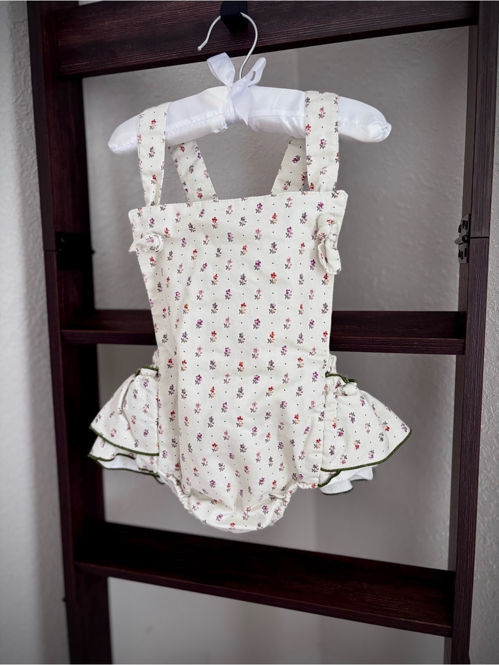 Spanish cream Floral Ruffle One-Piece Romper for Kids